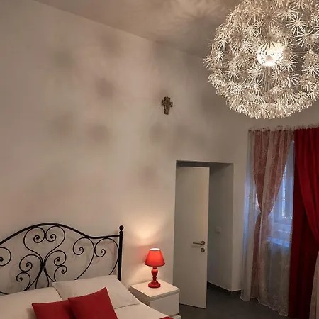 La Casetta Noble House Bed & Breakfast 3*